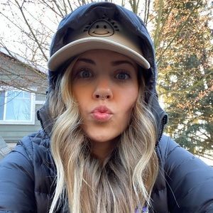 Meet your Posher, Jillian